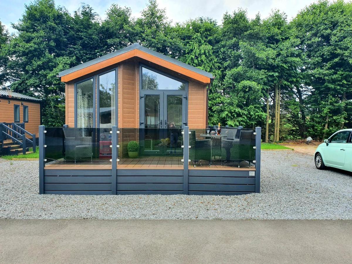 Grand Eagles Luxury Lodge, Auchterarder Perth Exteriér fotografie