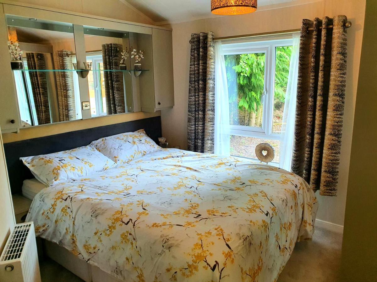 Grand Eagles Luxury Lodge, Auchterarder Perth Exteriér fotografie
